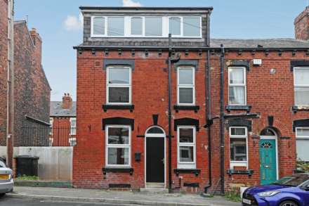 Kelsall Place, Burley, Image 2
