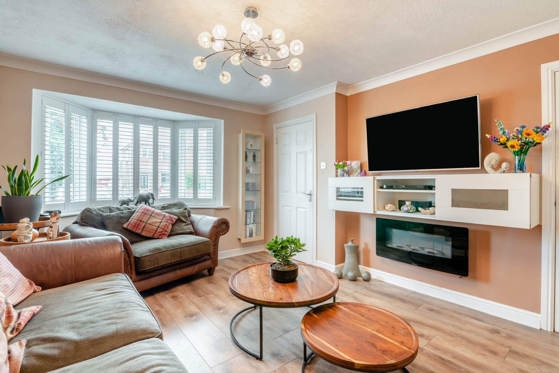 Nook View, Tingley, Image 2
