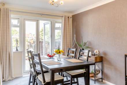 Foster Close, Morley, Image 4