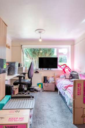 Foster Close, Morley, Image 7