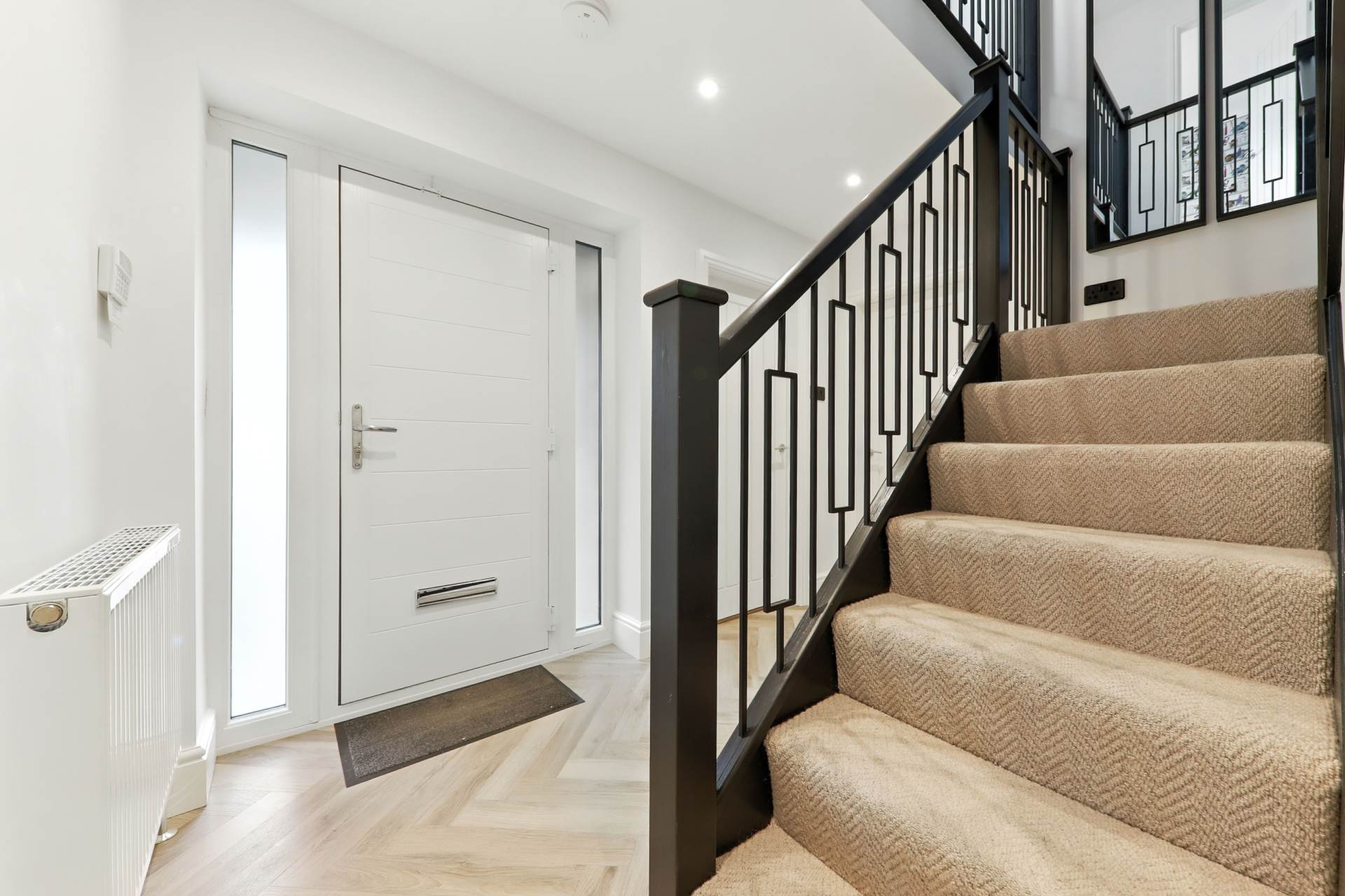 Waterwood Close, Tingley, Image 3