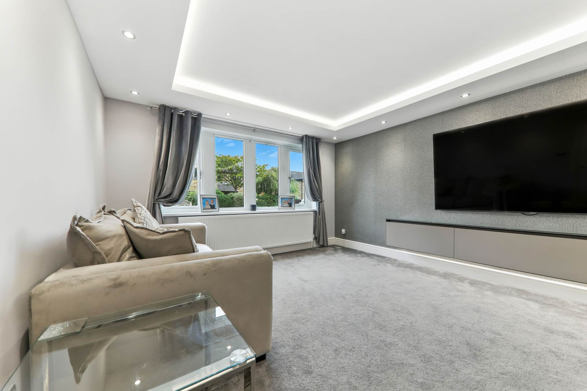 Waterwood Close, Tingley, Image 4