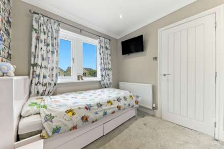 Waterwood Close, Tingley, Image 18