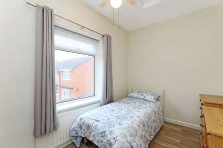 Batley Road, Wakefield, Image 14