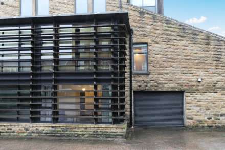 Chapel Loft,    Commercial Street, Morley, Image 2