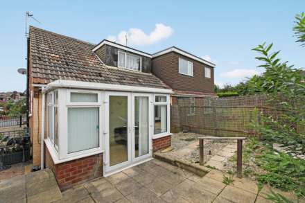 Kingsdale Gardens, Drighlington, Image 13