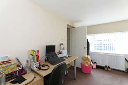 Landseer Avenue, Wakefield, Image 3