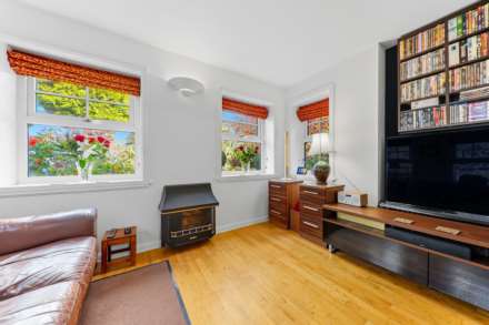 Laneside Cottage, Laneside, Churwell, Image 6