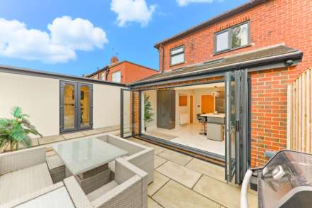 Spring Avenue, Morley, Image 12