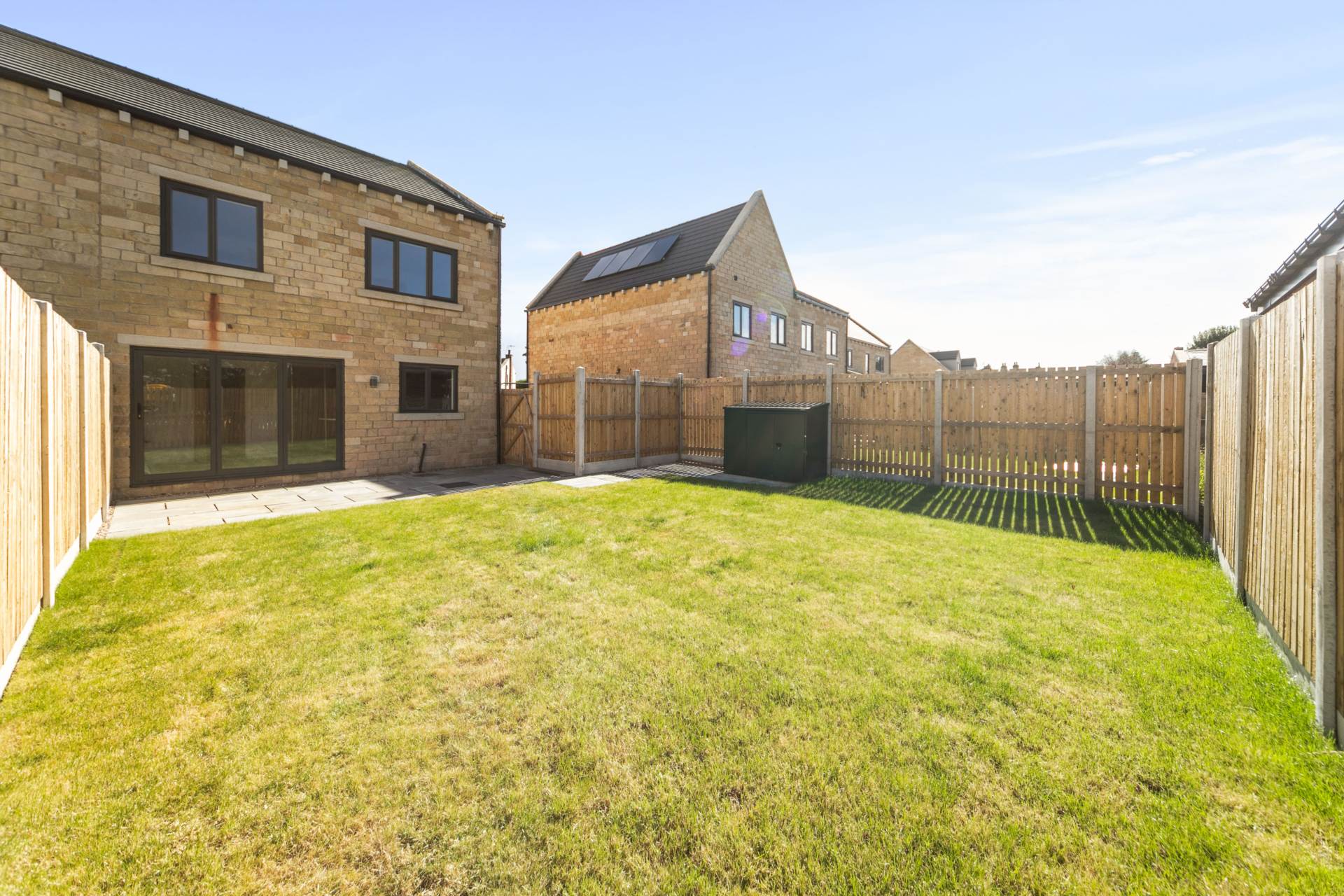 THE OLD FARMYARD - Old Lane, Drighlington, Image 14