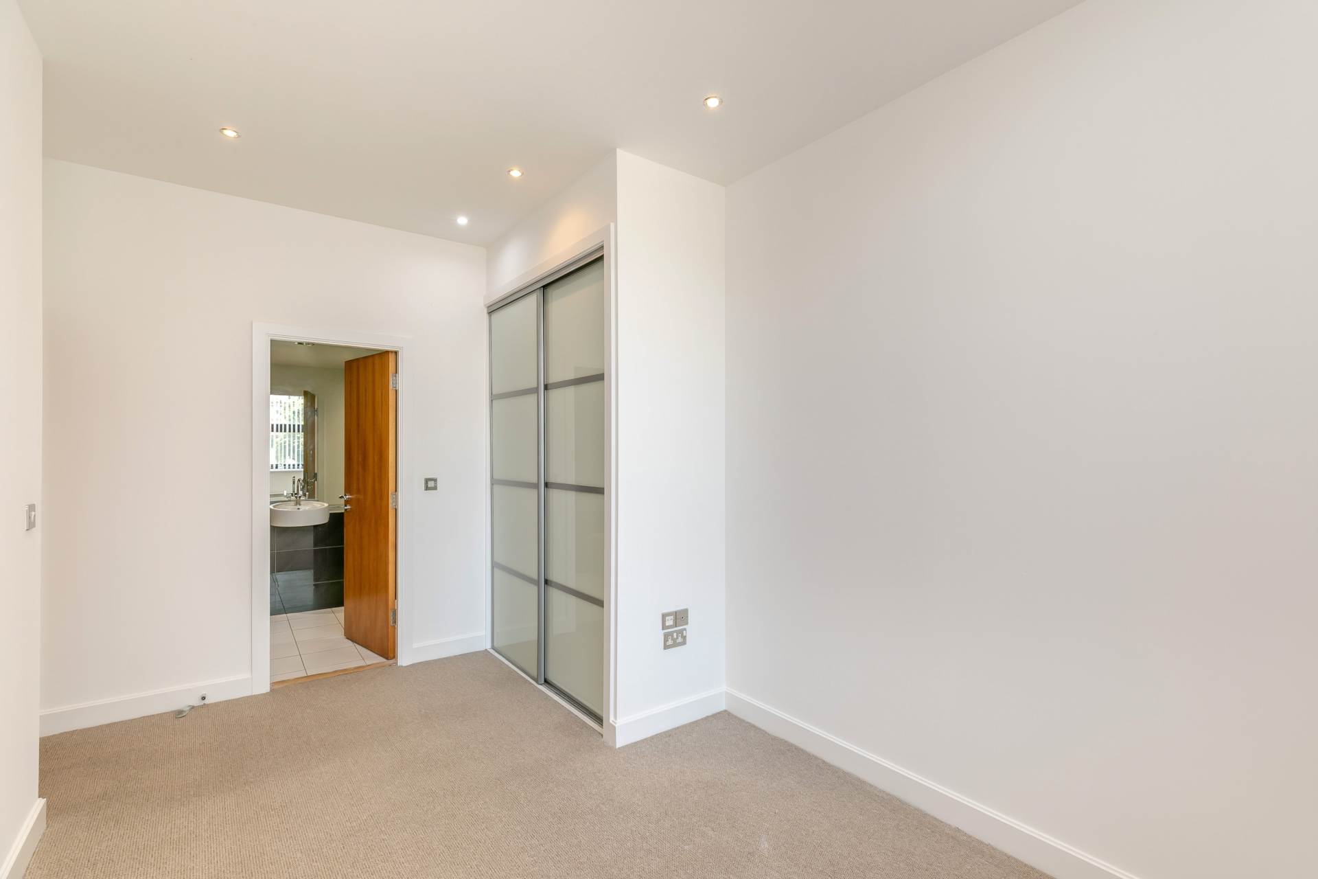 Cavendish Court, Image 5