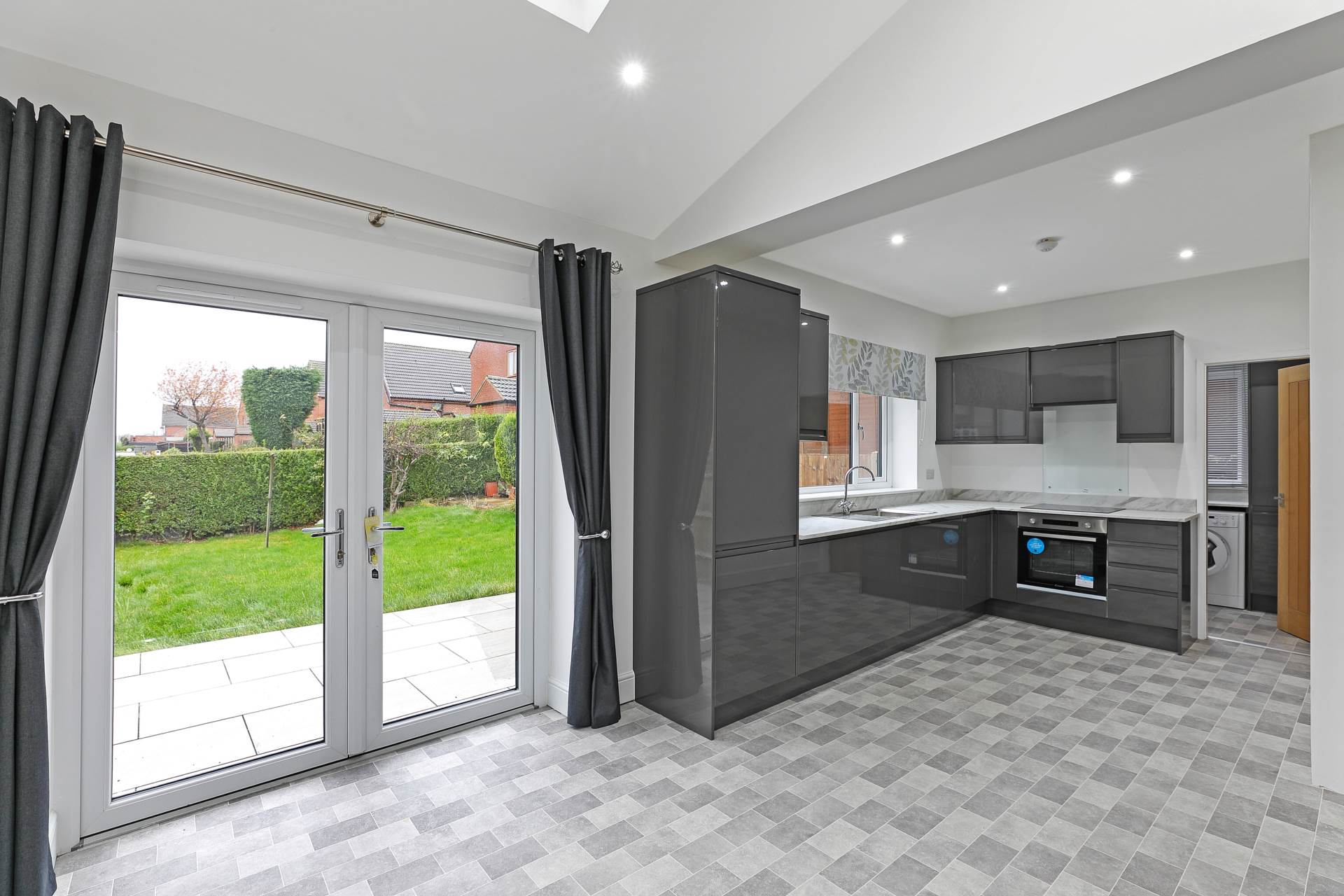 Sunnyside, Tingley, Image 3