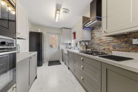 Churchgate, Gildersome, Image 4