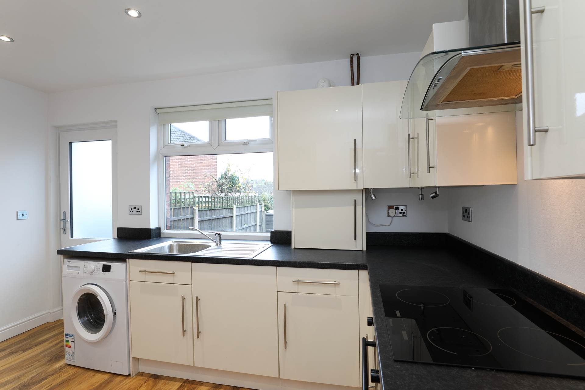 Wide Lane, Morley, Image 4