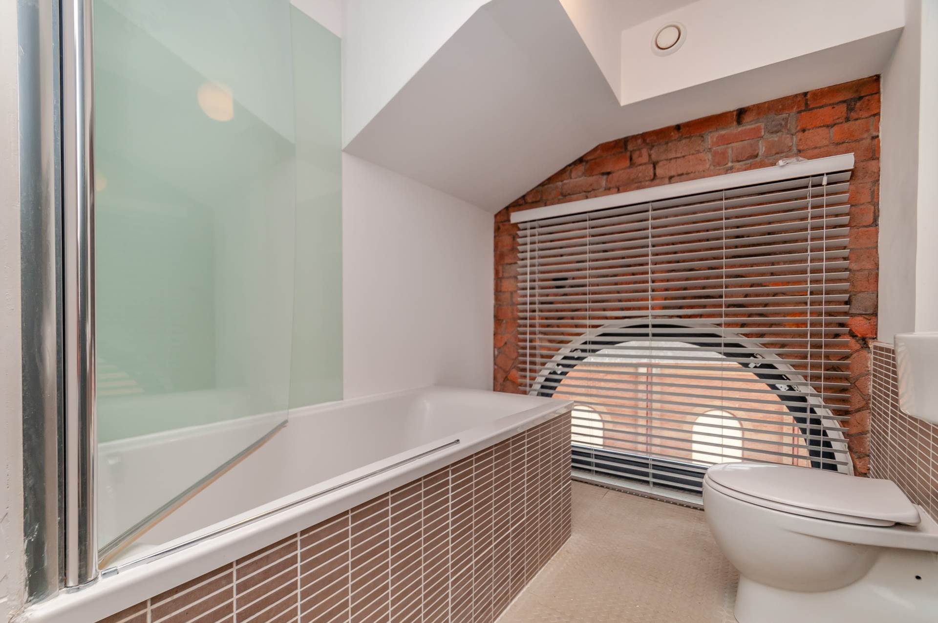 Chapel Loft,    Commercial Street, Morley, Image 12