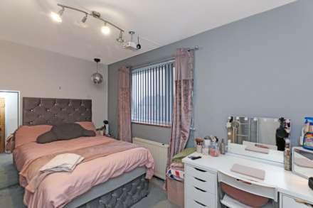 Redhall Close, Beeston, Image 6