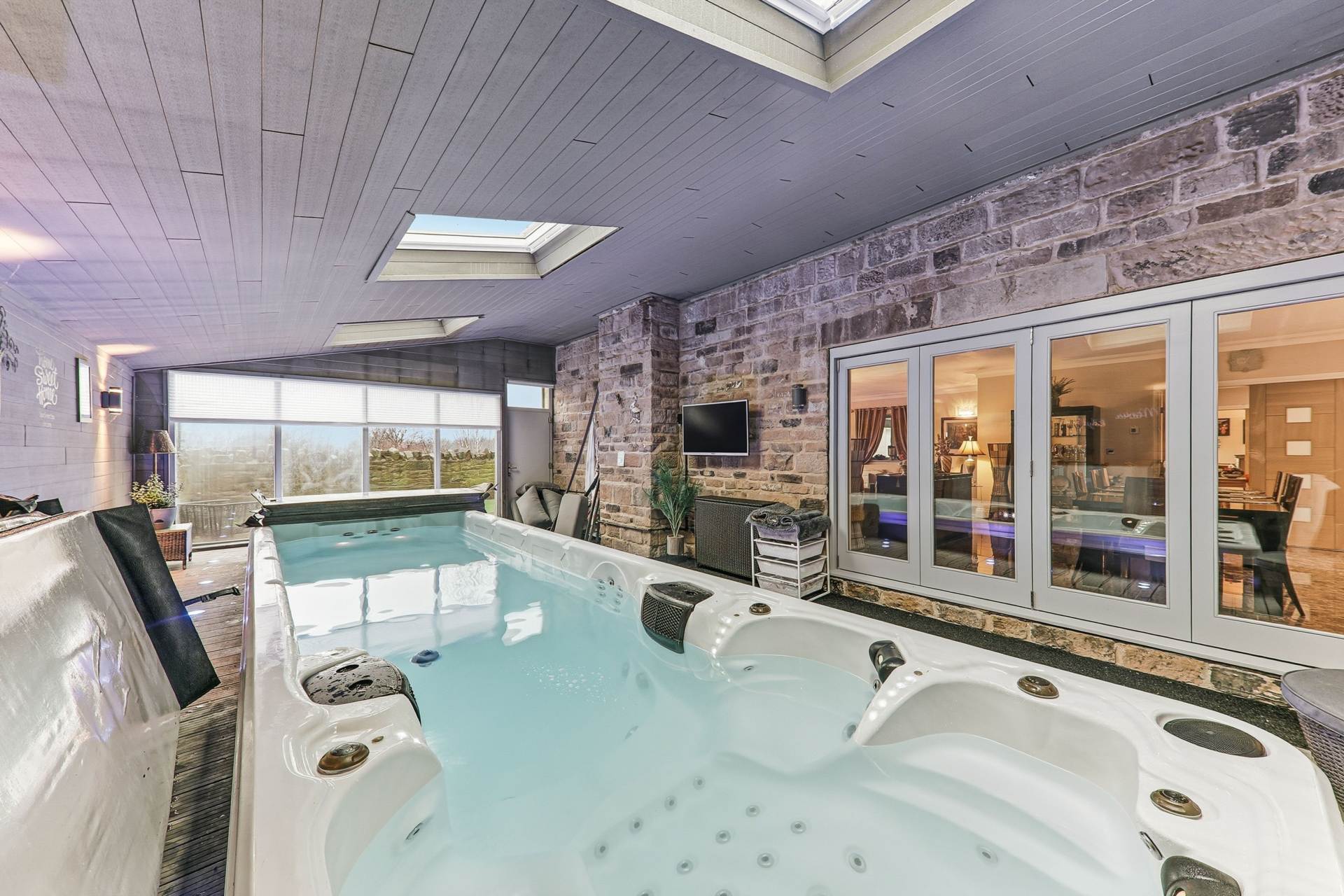 Howley Hall Farm, Golf Lane, Morley, Image 10