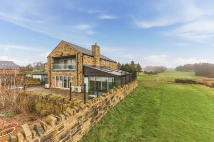 Howley Hall Farm, Golf Lane, Morley