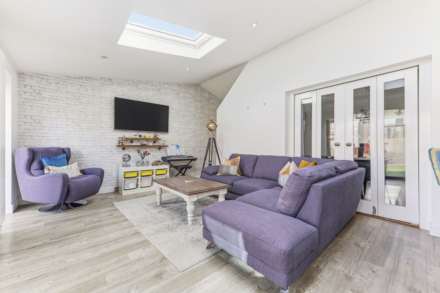 Teal Drive, Morley, Image 10