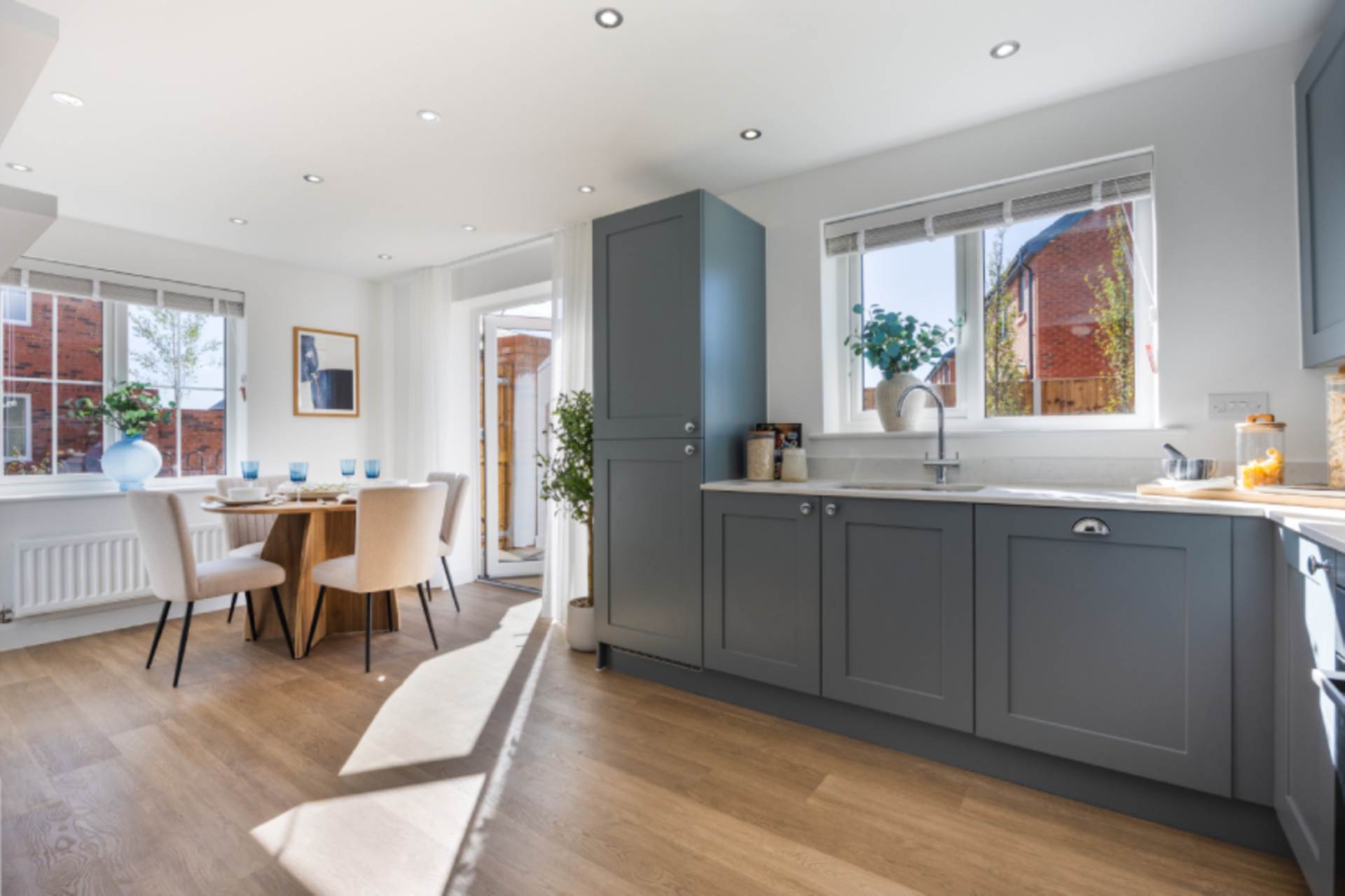 Birchwood Road, Birkenshaw, Image 2