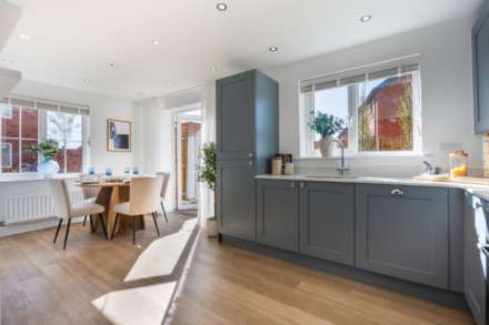 Birchwood Road, Birkenshaw, Image 2