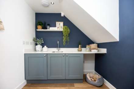 Birchwood Road, Birkenshaw, Image 4