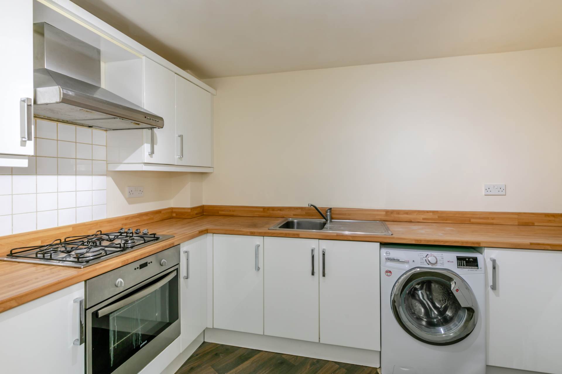 Rhodes Court, Morley, Image 5