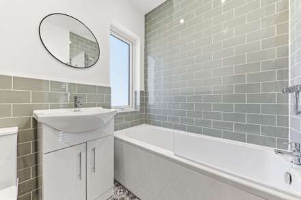 Bruntcliffe Lane, Morley, Image 12