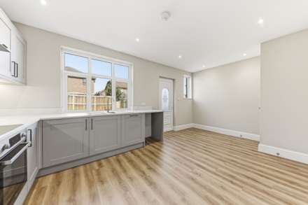 Bruntcliffe Lane, Morley, Image 9