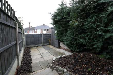 Wide Lane, Morley, Image 12