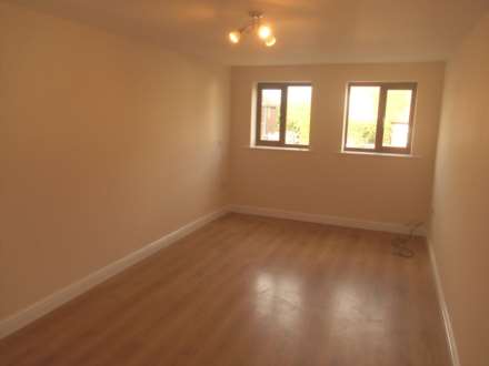 Woollin Avenue, Tingley, Wakefield, WF3 1EX, Image 3