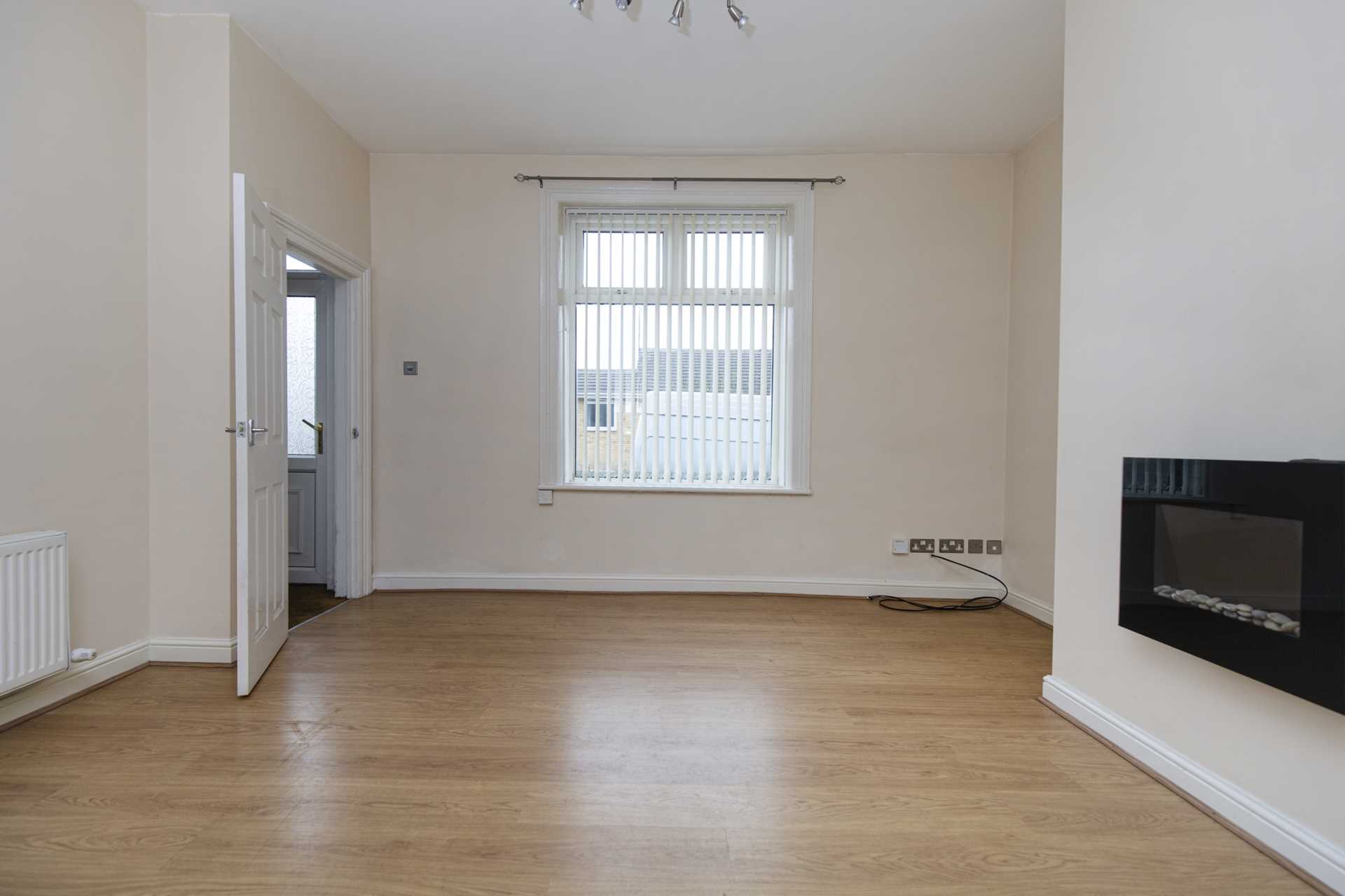 Mill Street, Birstall, Batley, WF17 9AX, Image 2