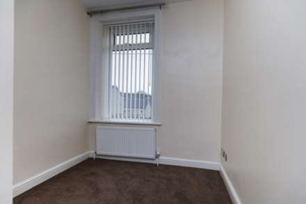 Mill Street, Birstall, Batley, WF17 9AX, Image 6