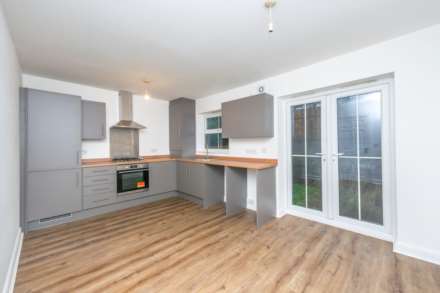 Orchard Street West, Longwood, Image 5