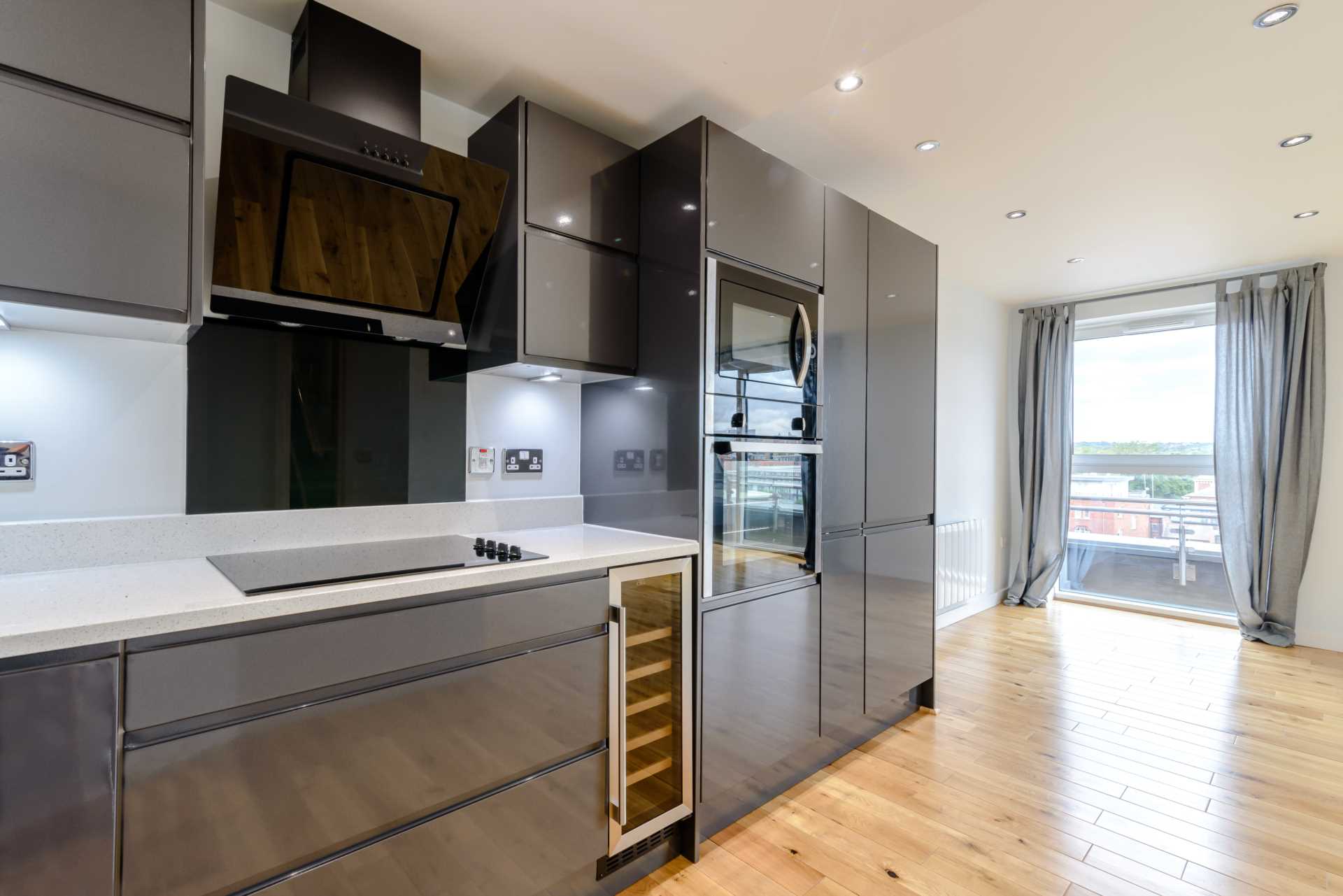 Tate House Apartment 63, 5-7 New York Road, Leeds, LS2 7QW, Image 1