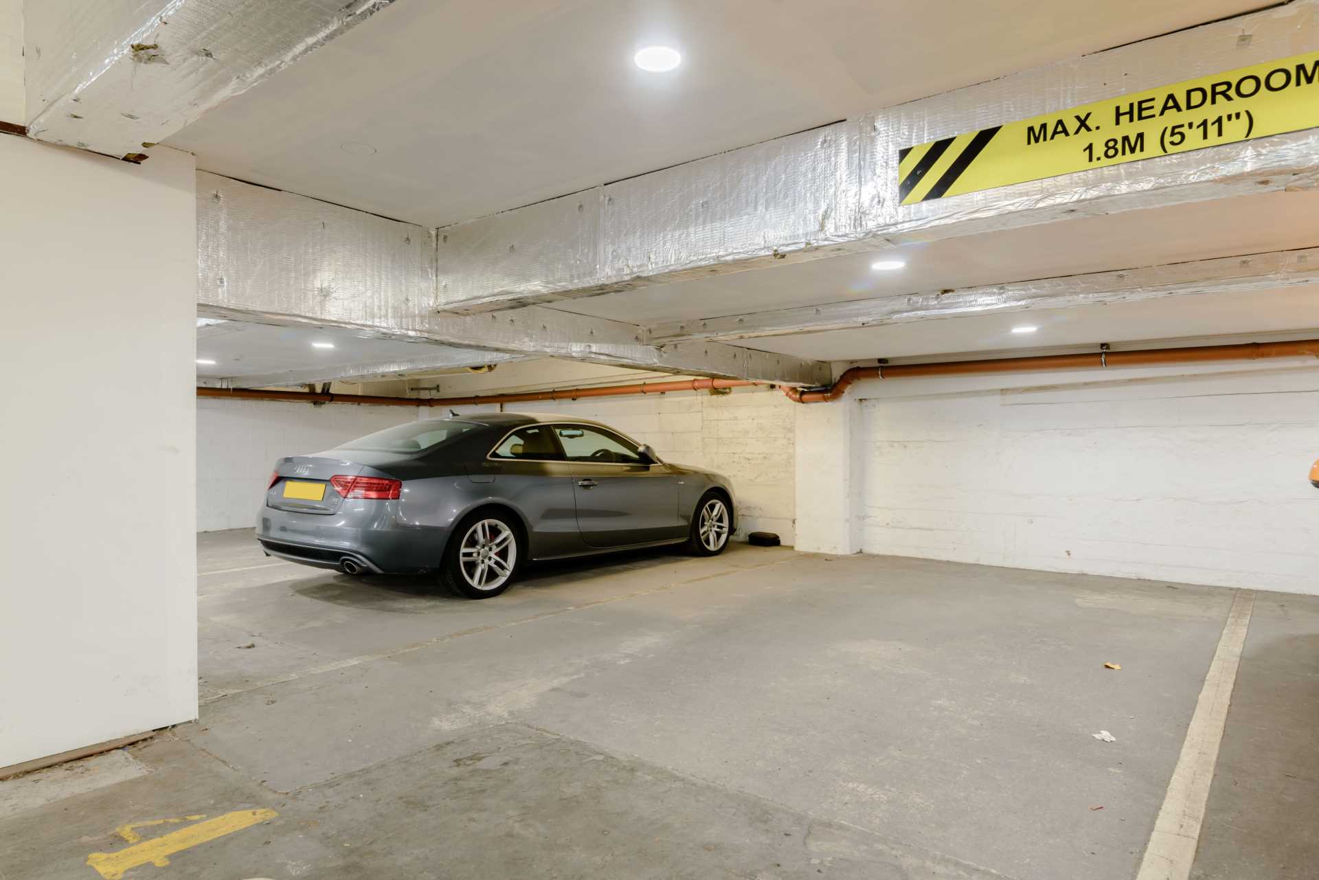 Tate House Apartment 63, 5-7 New York Road, Leeds, LS2 7QW, Image 14