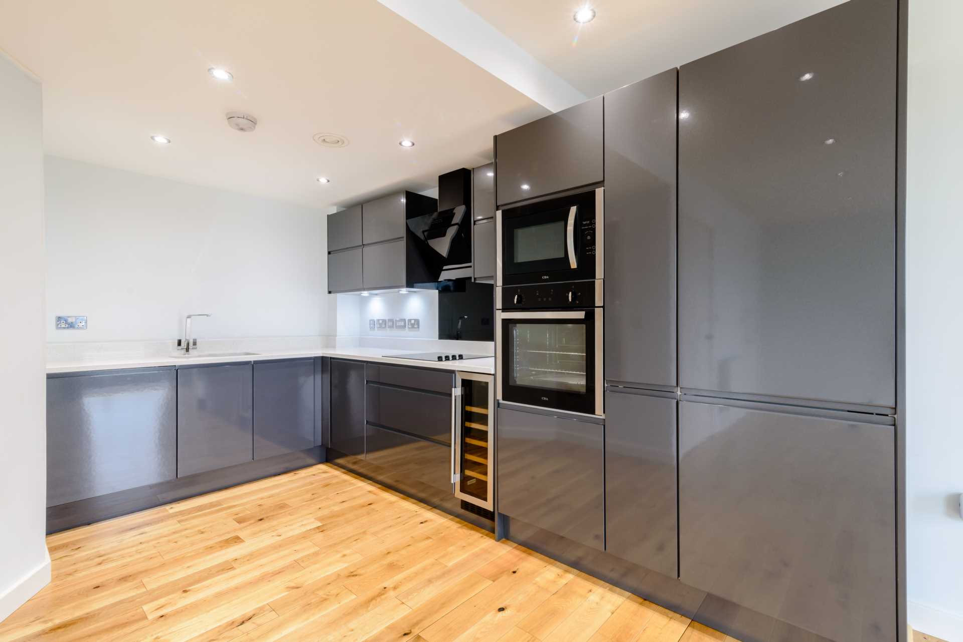 Tate House Apartment 63, 5-7 New York Road, Leeds, LS2 7QW, Image 2