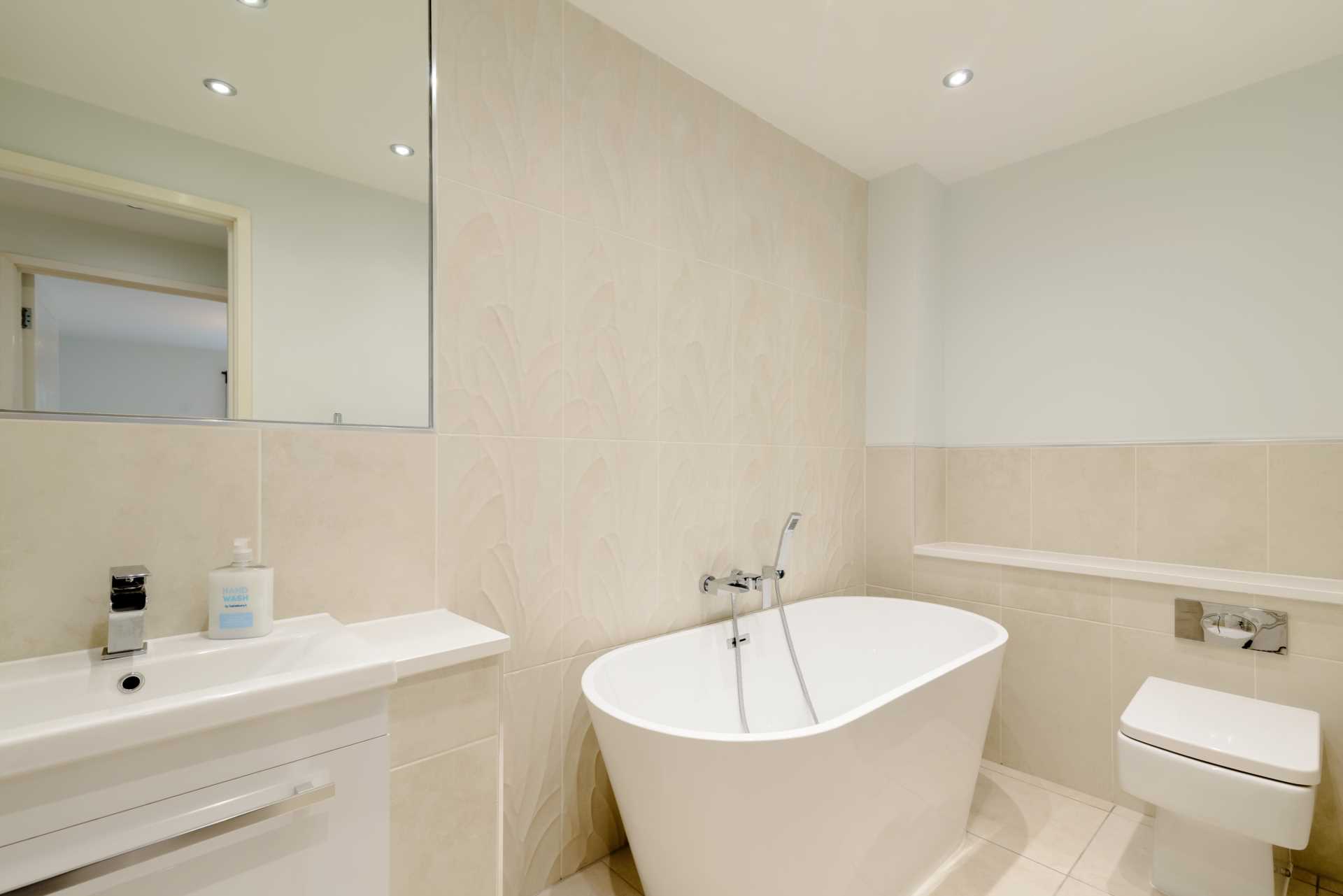 Tate House Apartment 63, 5-7 New York Road, Leeds, LS2 7QW, Image 9