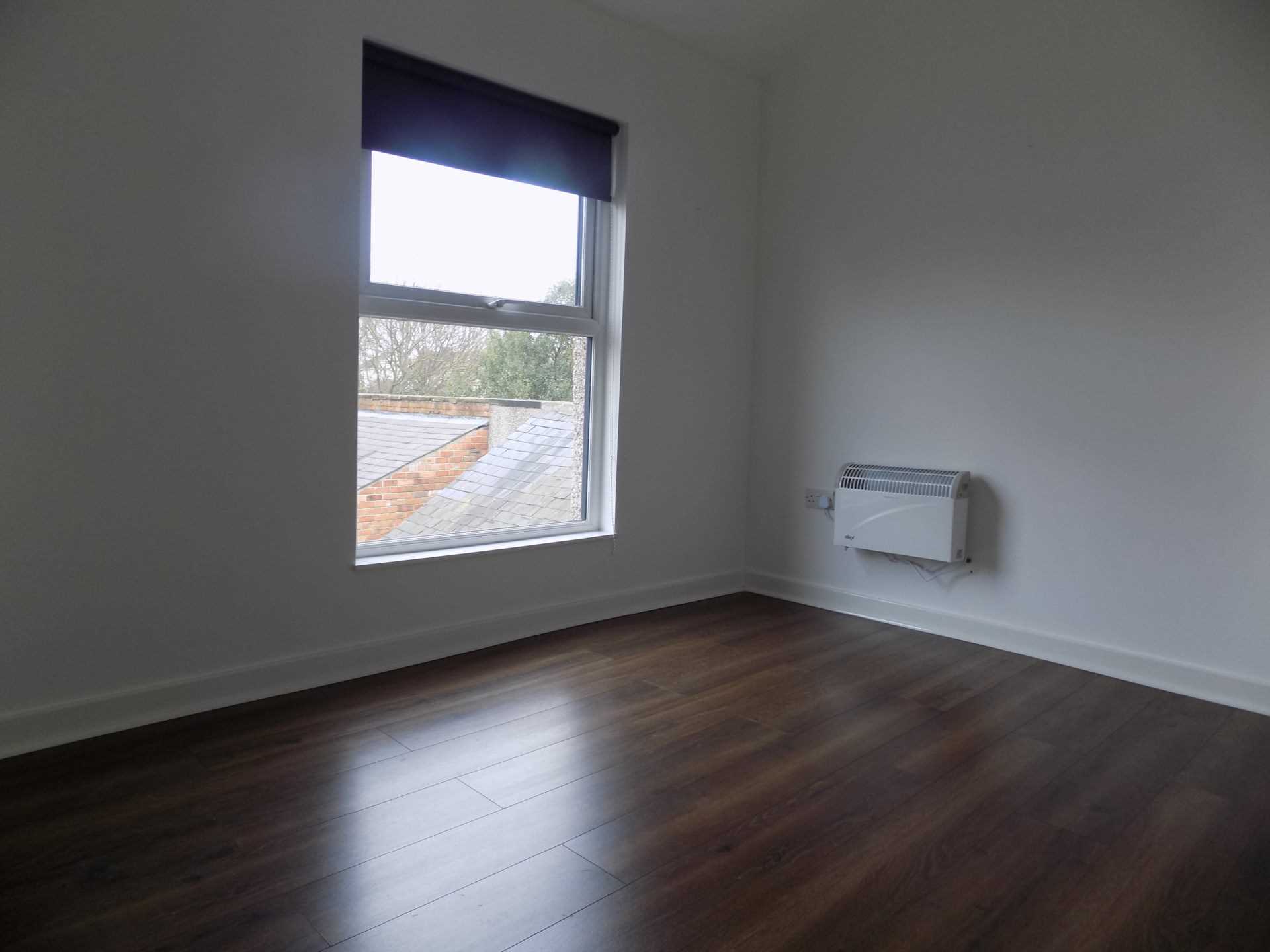 Flat B, Sheffield Road, Hoyland Common, S74 0DQ, Image 8