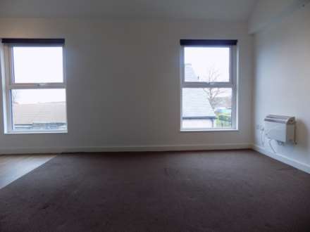 Flat B, Sheffield Road, Hoyland Common, S74 0DQ, Image 7