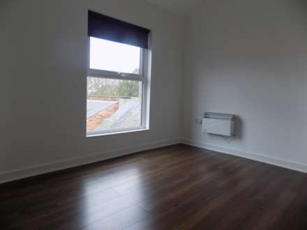 Flat B, Sheffield Road, Hoyland Common, S74 0DQ, Image 8
