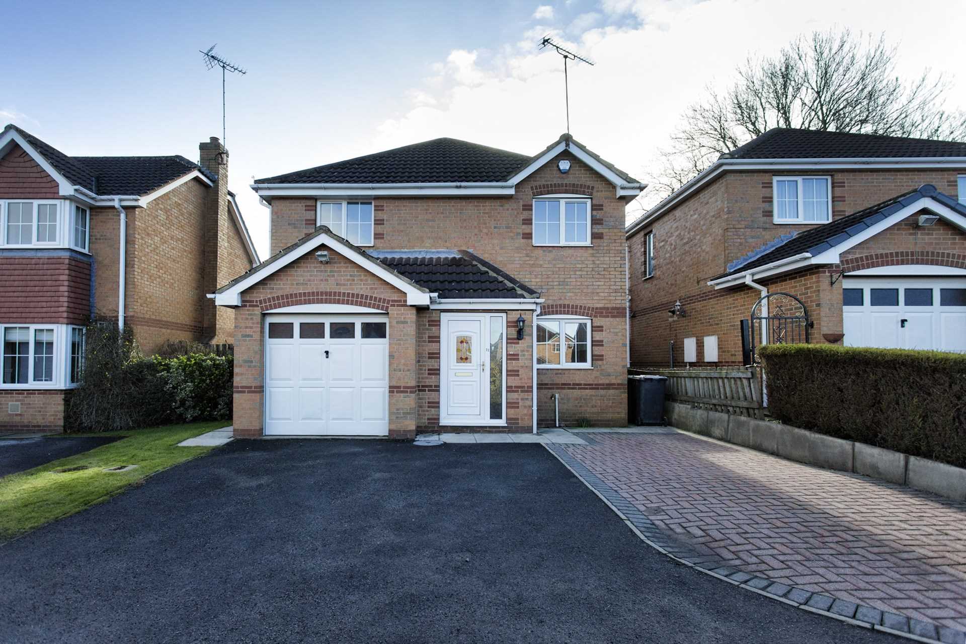 Sandmead Way, Churwell, Image 1