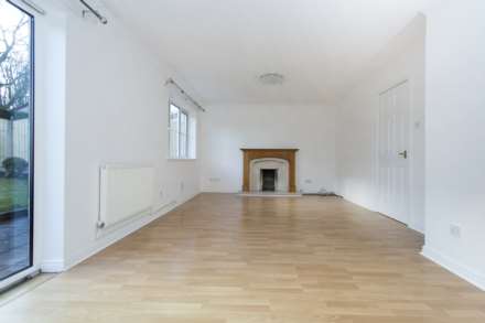 Sandmead Way, Churwell, Image 6