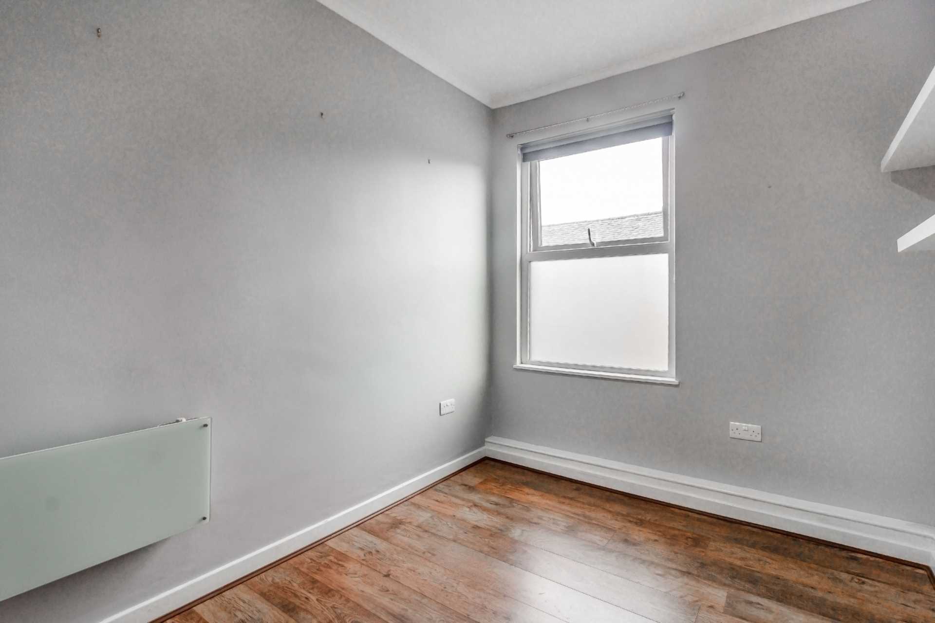 Sheffield Road, Hoyland, S74 0DQ, Image 8