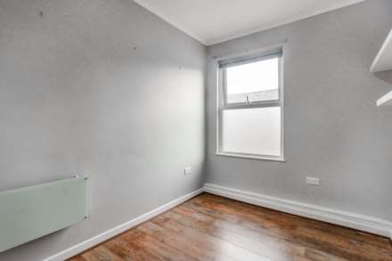 Sheffield Road, Hoyland, S74 0DQ, Image 8