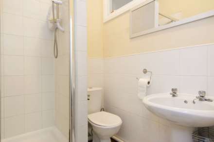 Mile End Road, Mile End, Image 7