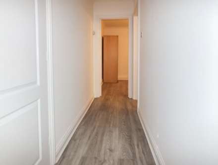 Mile End Road, London, Image 10