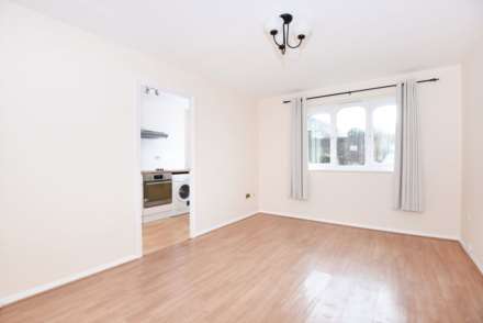 Leigh Hunt Drive, Southgate, Image 9