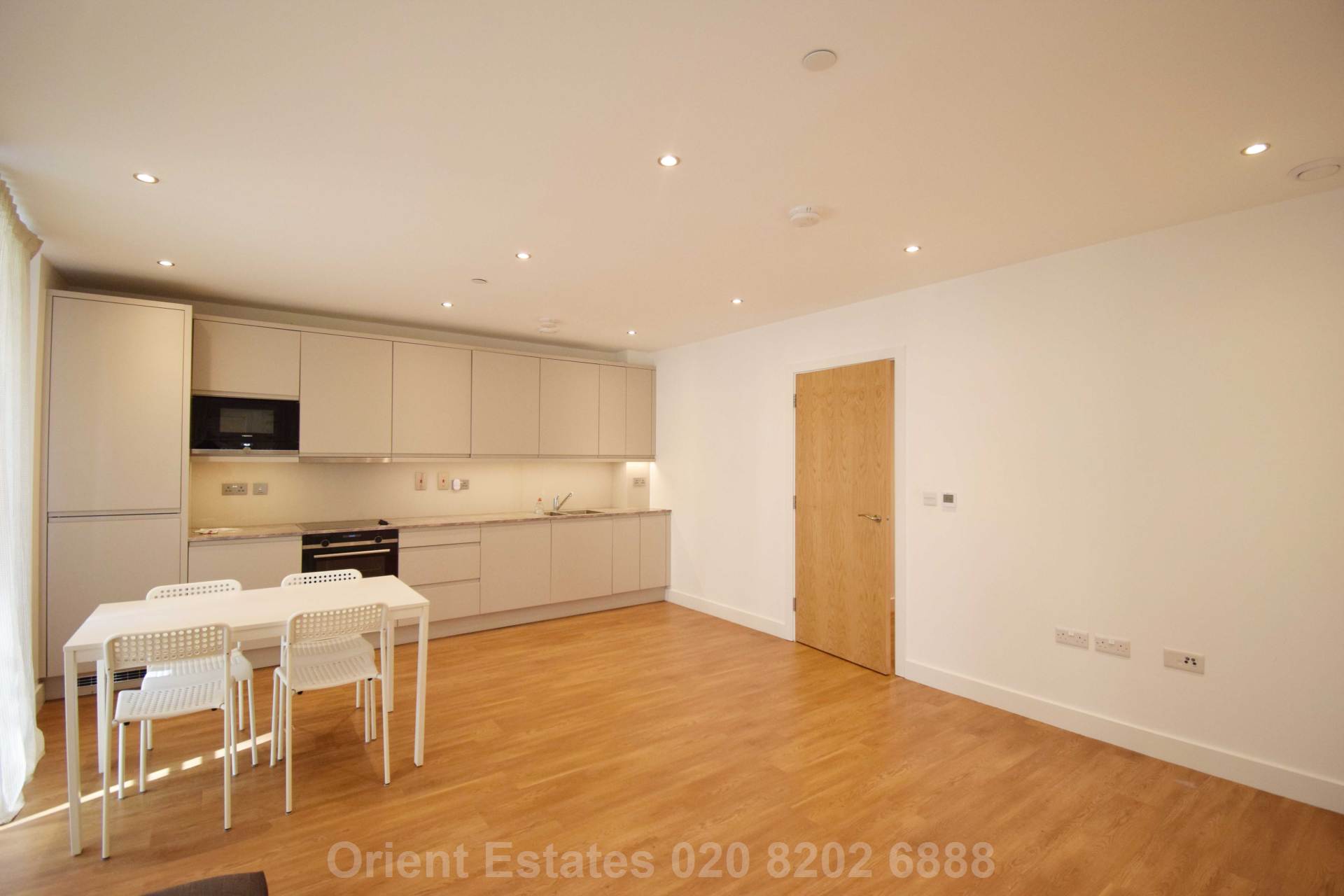 Lismore Boulevard, Colindale, Image 1