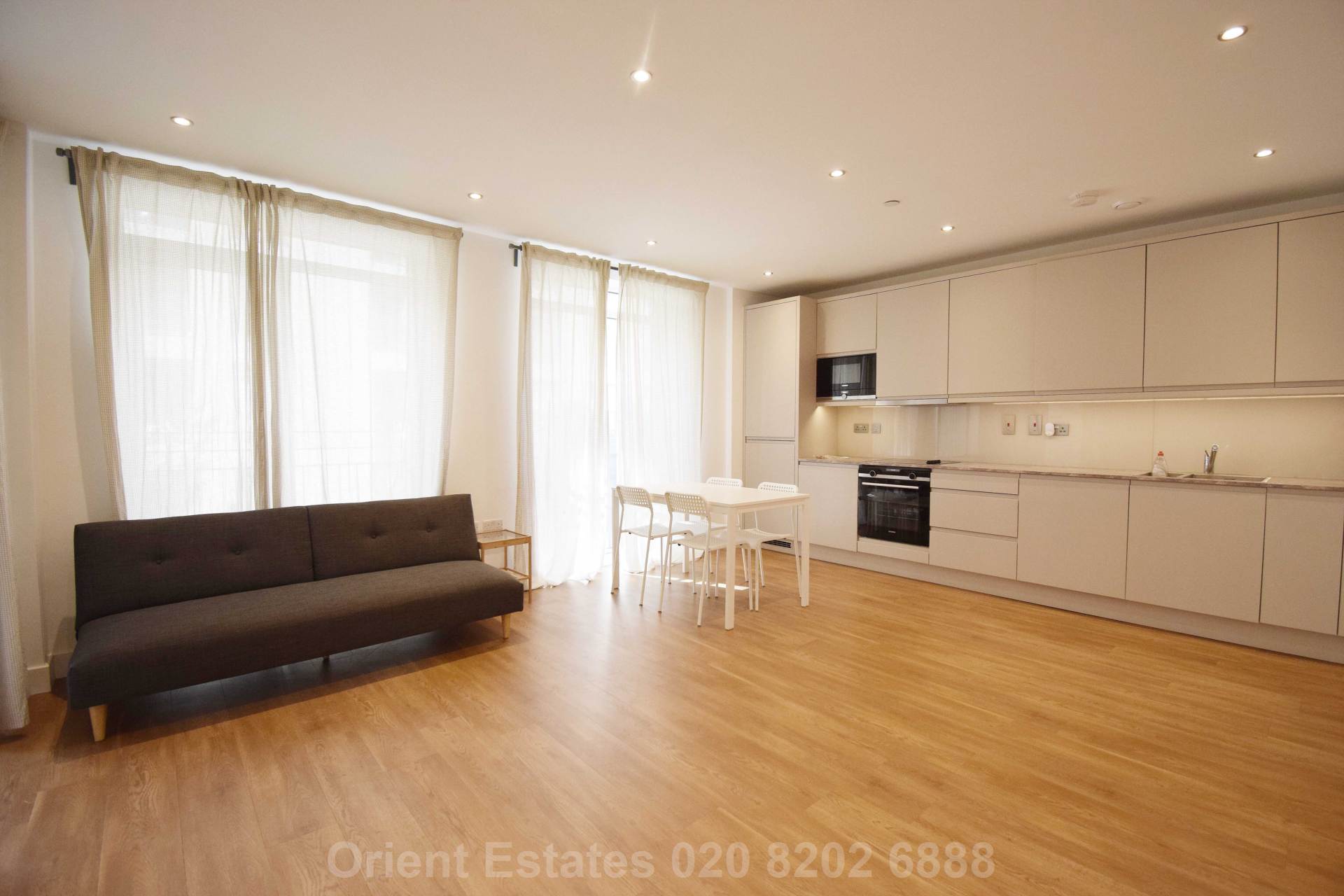 Lismore Boulevard, Colindale, Image 2